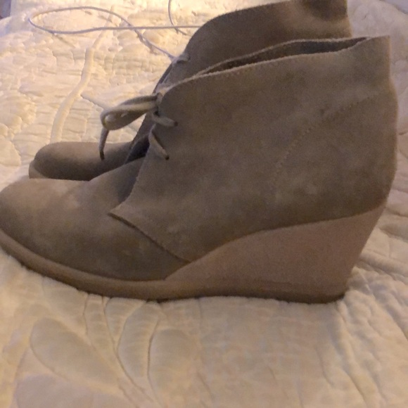 J. Crew sueded leather desert boots with 2.5” wedge heel - Picture 5 of 14